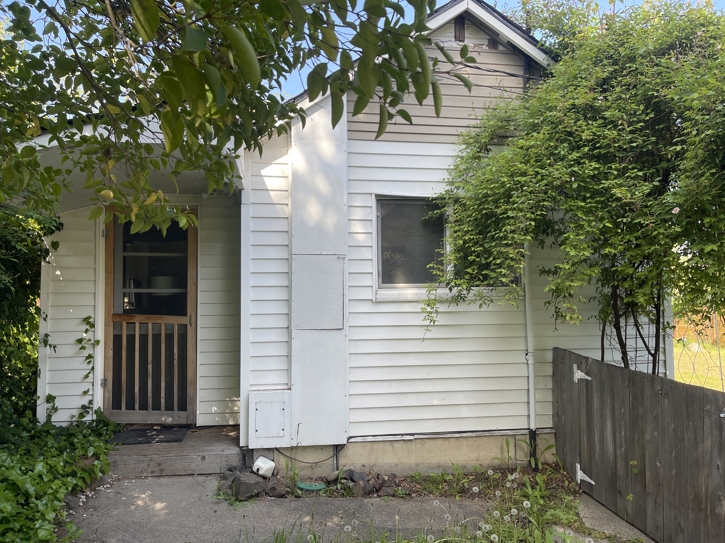 371 South Mountain Avenue - B